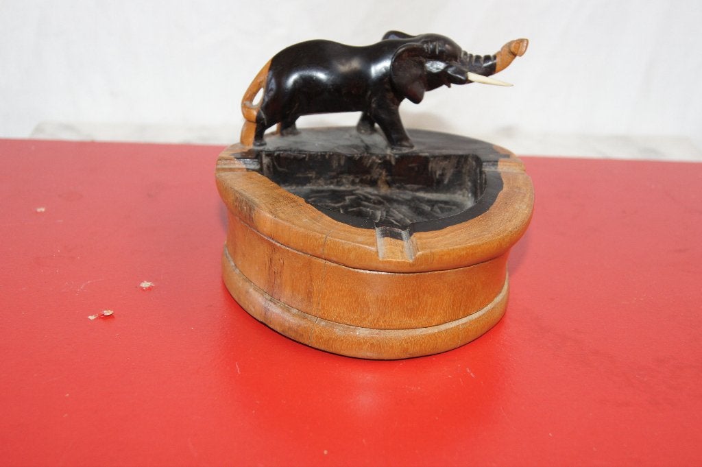 Vintage houten asbak met olifant sculptuur / Gekko, Ophalen of Verzenden
