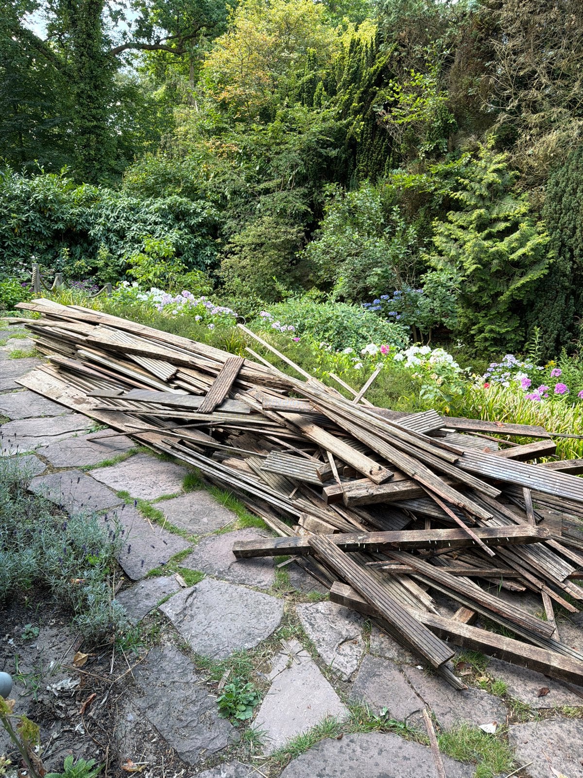 Gebruikte houten planken en balken voor diverse projecten, Gebruikt, Minder dan 25 mm, 300 cm of meer, Balk