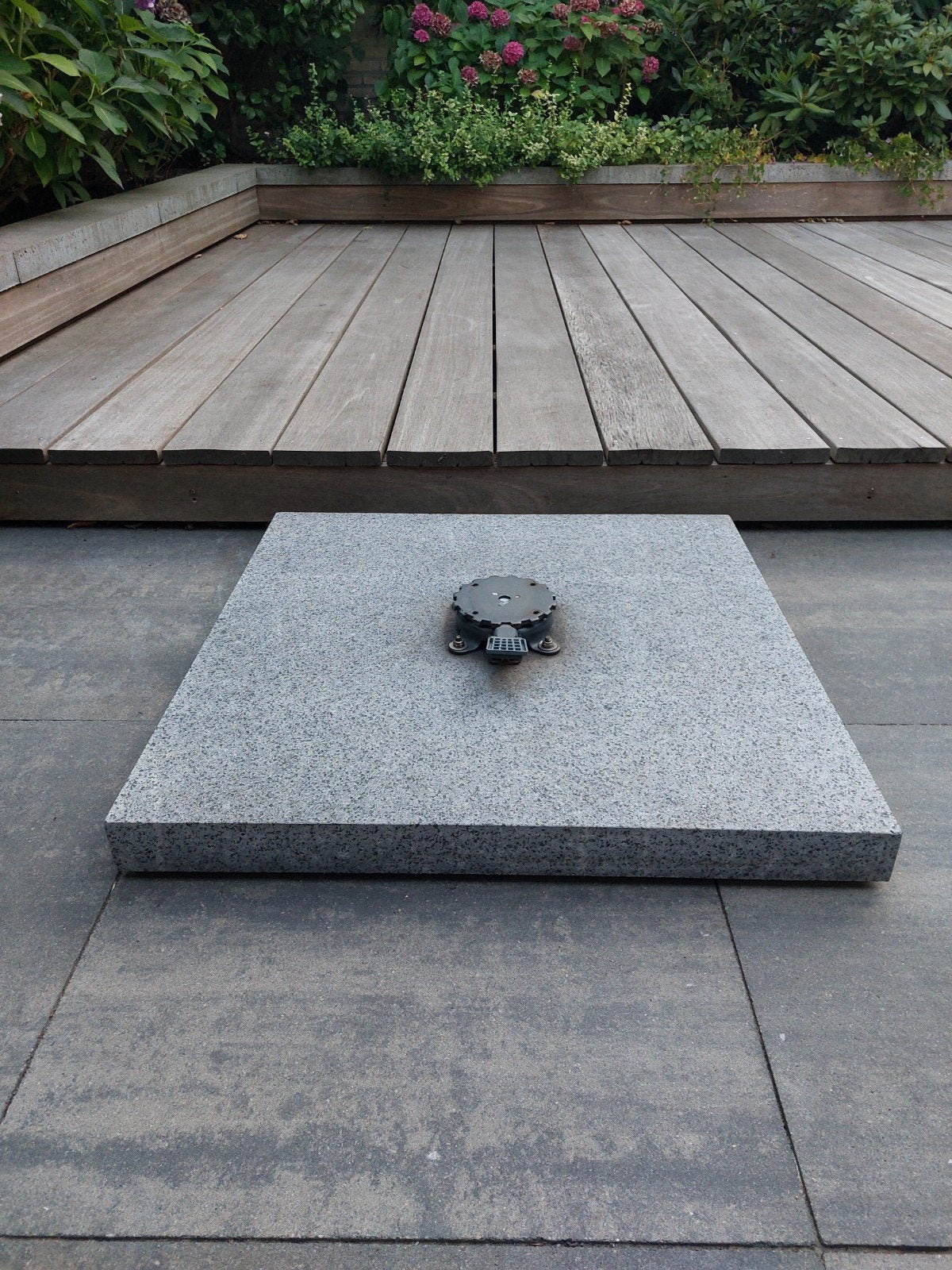 Parasolvoet graniet - 90 kg van het merk Platinum, Ophalen, Zo goed als nieuw, Minder dan 1 meter, Parasolvoet