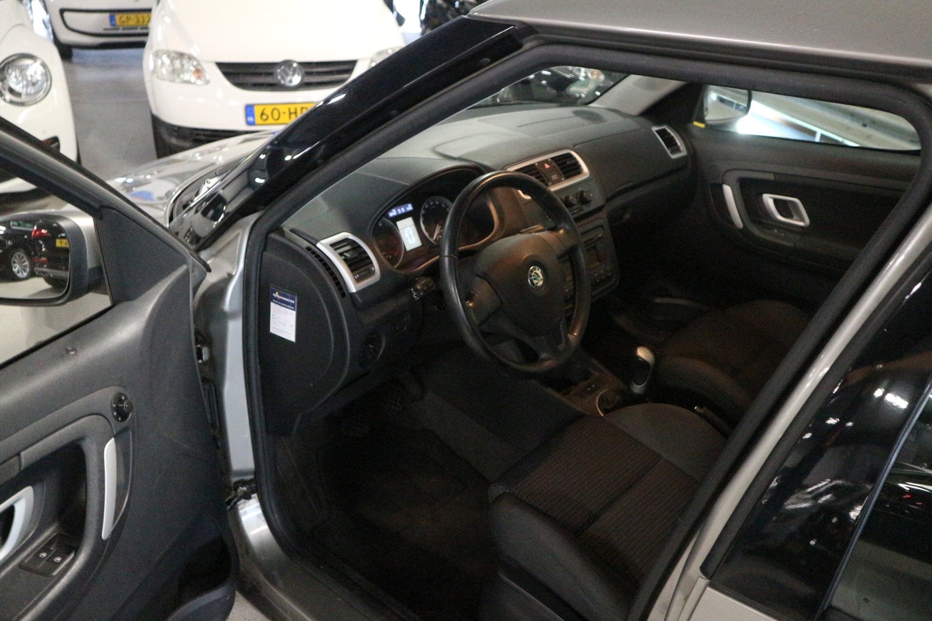 Skoda Roomster 1.4-16V Style 1E EIGENAAR/ NAP/ FULL HISTORIE, Voorwielaandrijving, Gebruikt, 4 cilinders, Roomster