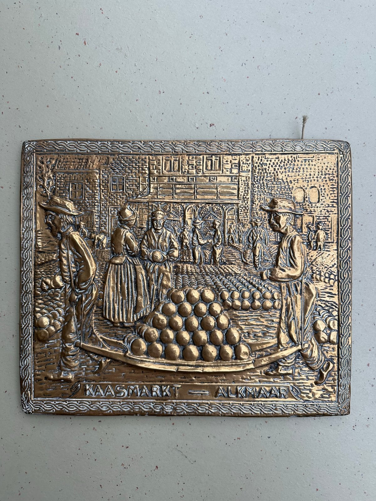 Koperslagerswerk Kaasmarkt Alkmaar Reliëf 31x26cm, Ophalen of Verzenden, Koper