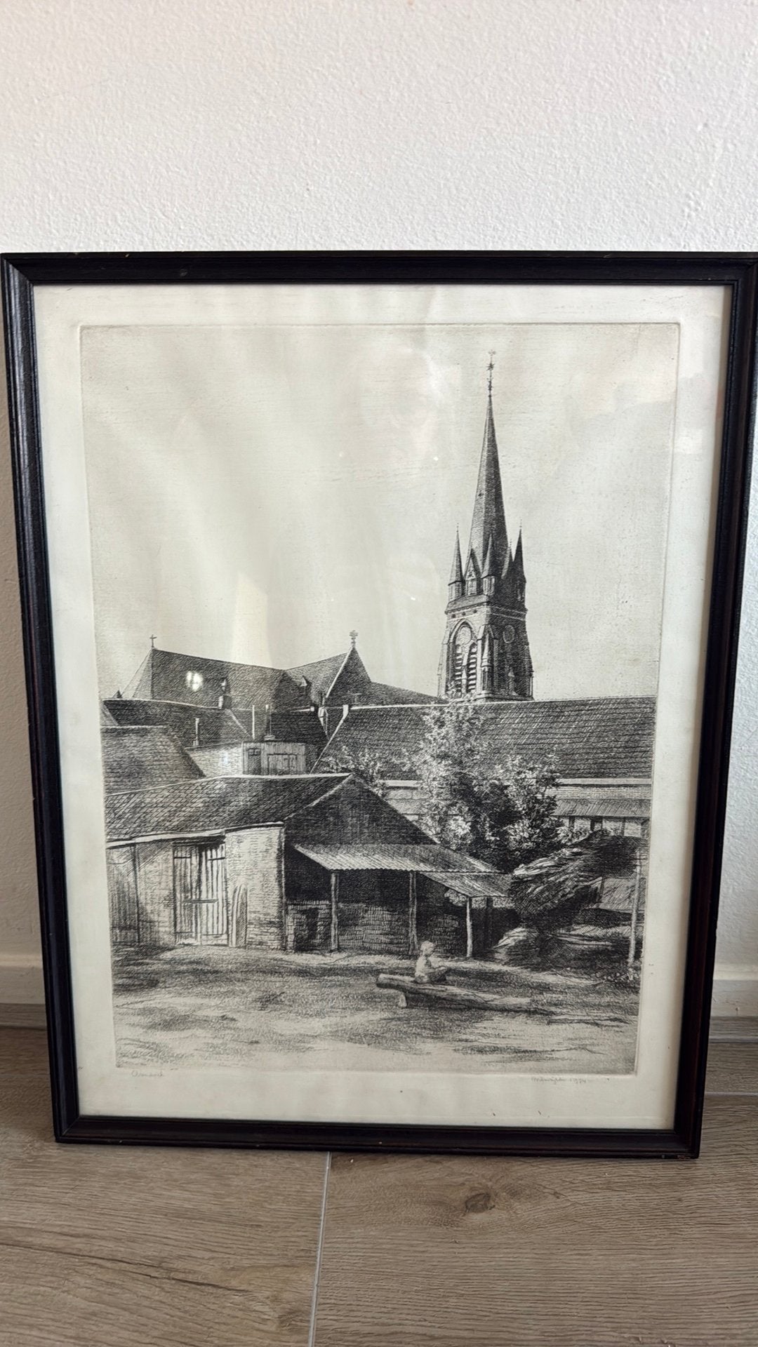 Mooi brocante  schilderij van een markt in belgie, Ophalen, Ets, Ingelijst
