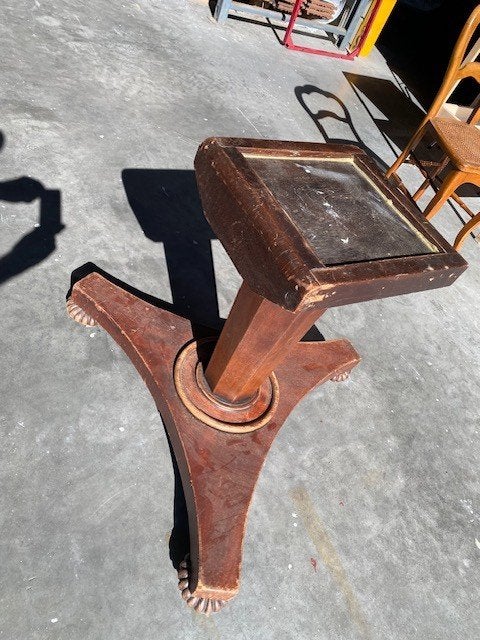 Houten Ronde tafel, Ophalen