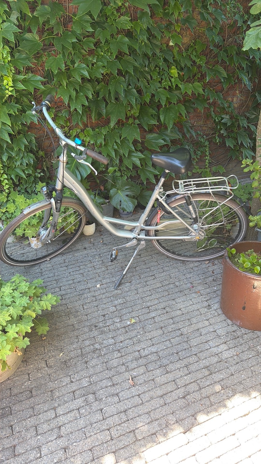 Damesfiets 28 inch, Fietsen en Brommers, Fietsen | Dames | Damesfietsen, Gebruikt, Versnellingen, Trommelrem, Ophalen