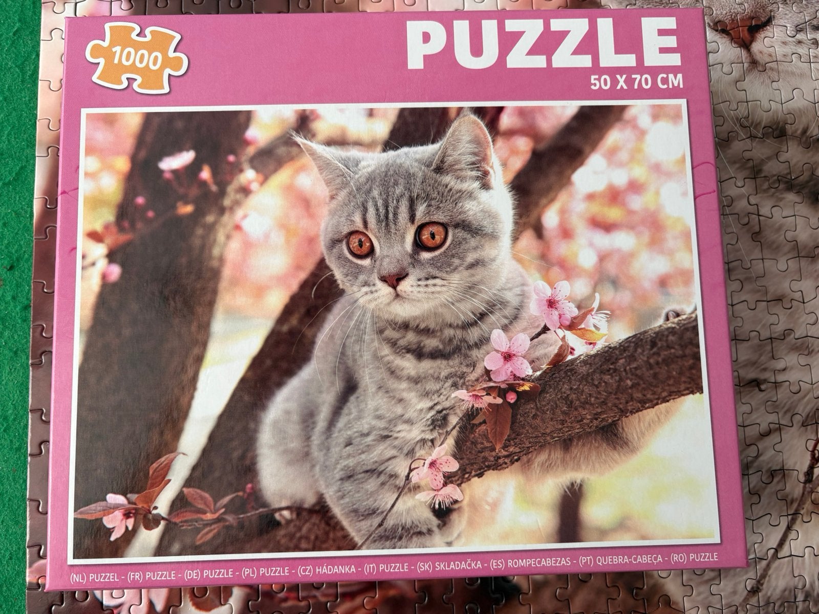 Puzzel kat met bloesems 1000 stukjes, Ophalen of Verzenden, 500 t/m 1500 stukjes, Zo goed als nieuw