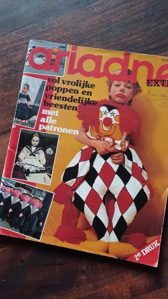Vintage, Ariadne,  poppen en beesten met kleertjes maken, Ophalen of Verzenden, Zo goed als nieuw, Poppen maken