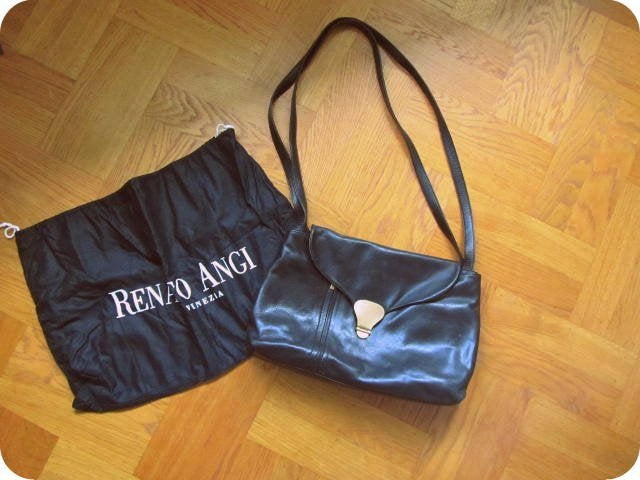 Renato Angi zwart lederen schoudertas, Sieraden, Tassen en Uiterlijk, Ophalen, Zo goed als nieuw, Zwart, Schoudertasje