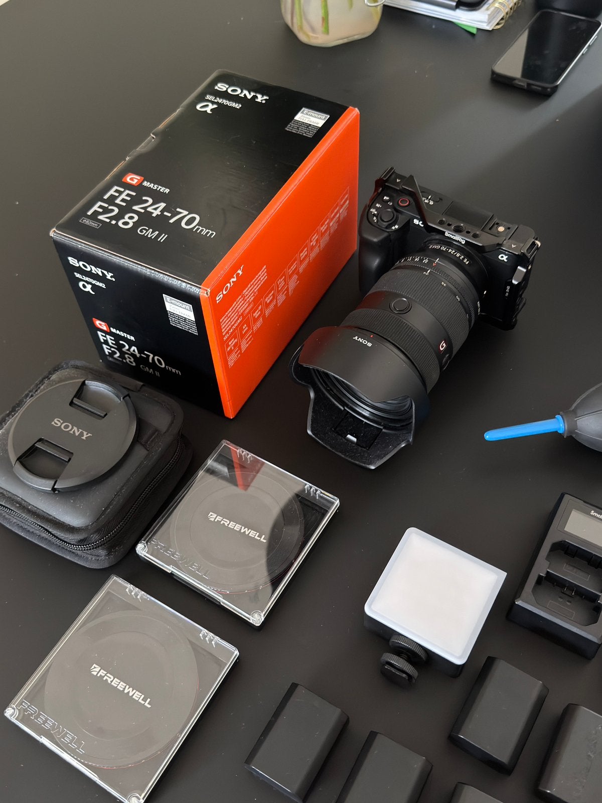 Sony ZV-E1 + 24-70 GM II + 6 accu’s + Freewell ND + Garantie, Audio, Tv en Foto, Fotocamera's Digitaal, Ophalen of Verzenden, Zo goed als nieuw