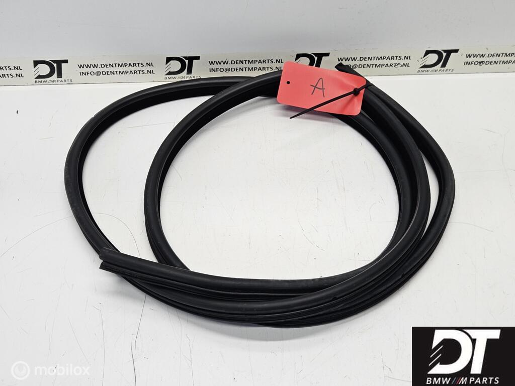 Deurrubber achter beide kanten BMW 5-serie E39 51727116405, Gebruikt, Ophalen of Verzenden, BMW, BMW