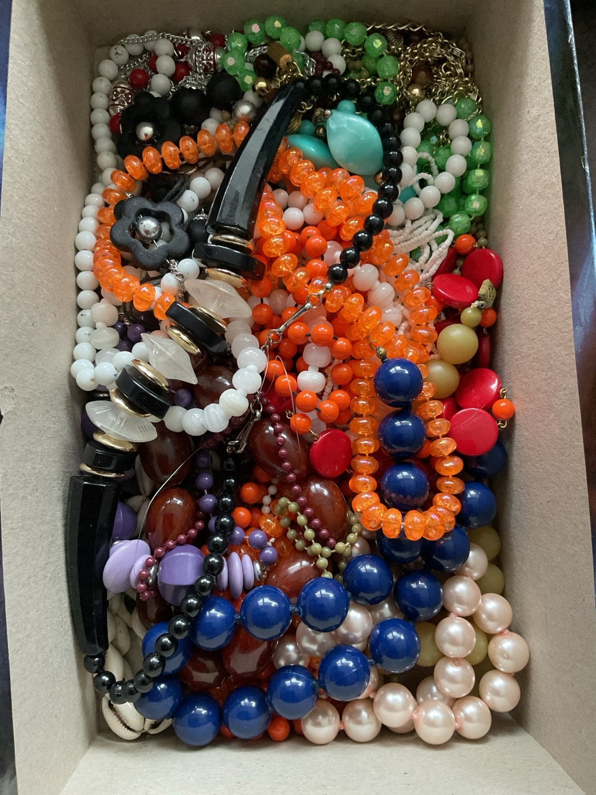 Kralen  kettingen - Kleurrijk en Uniek, Sieraden, Tassen en Uiterlijk, Ophalen of Verzenden, Gebruikt, Overige kleuren, Kunststof