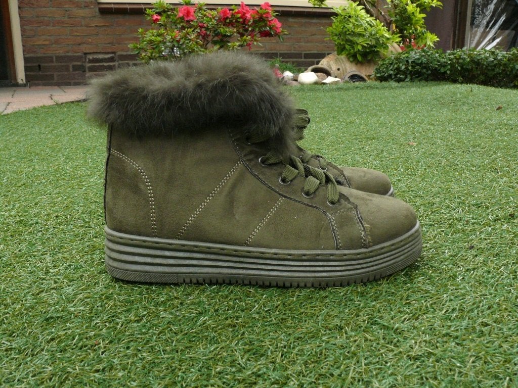 IDEAL SHOES maat 38 kleur groen, Ophalen of Verzenden, Groen, Sneakers of Gympen, Zo goed als nieuw