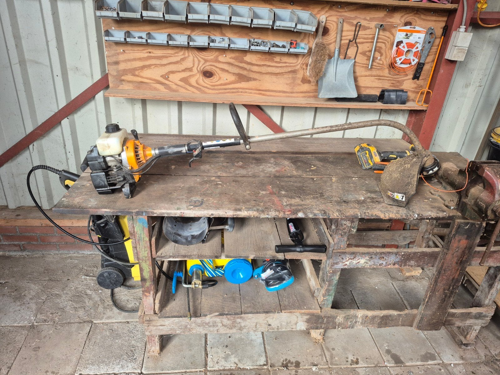 stiga bosmaaier werkend weggezet., Tuin en Terras, Ophalen, Benzine, Gebruikt, Stiga