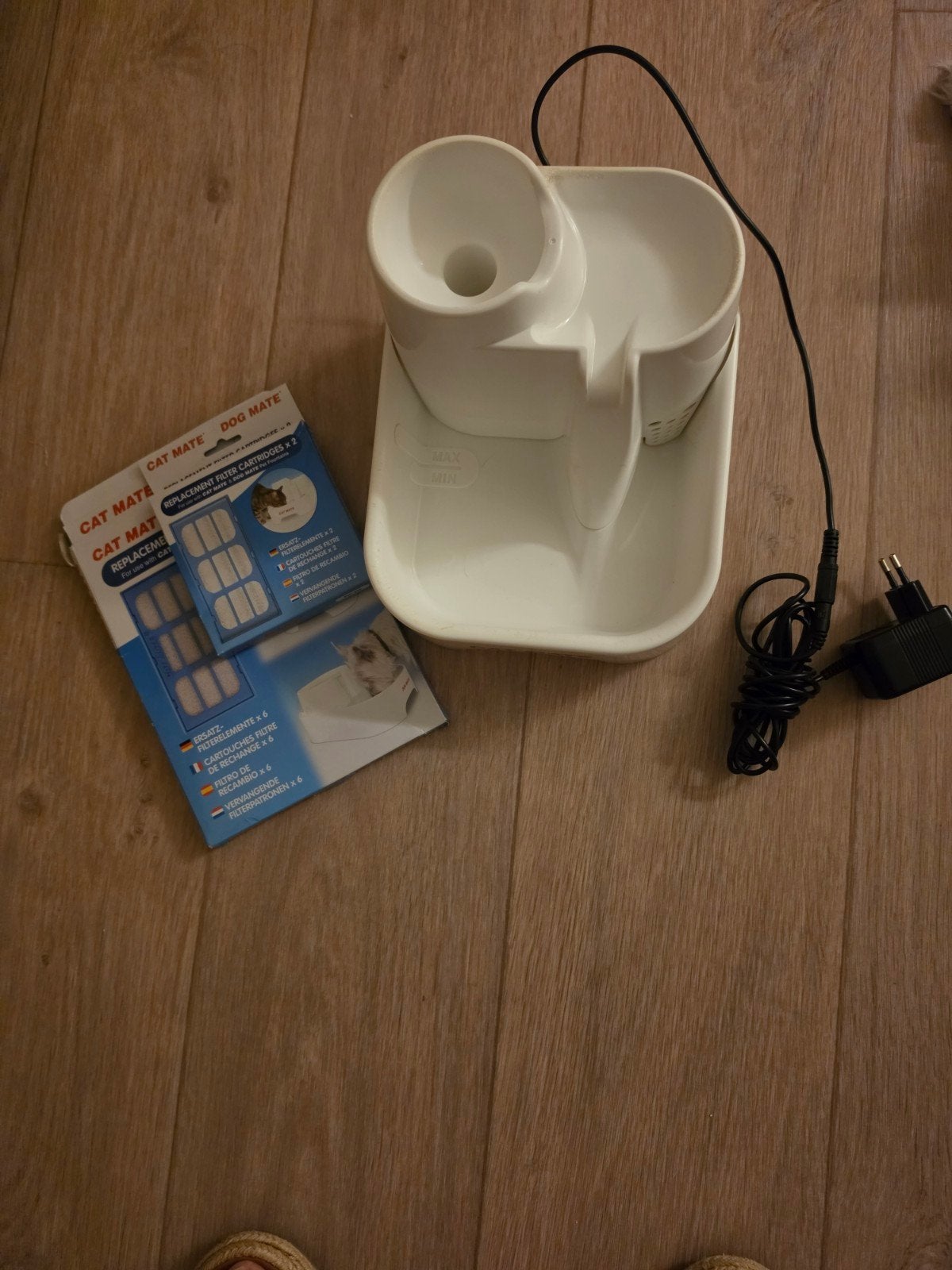 Cat Mate Automatische Drinkfontein(2L)+ 4x Filter, Ophalen of Verzenden