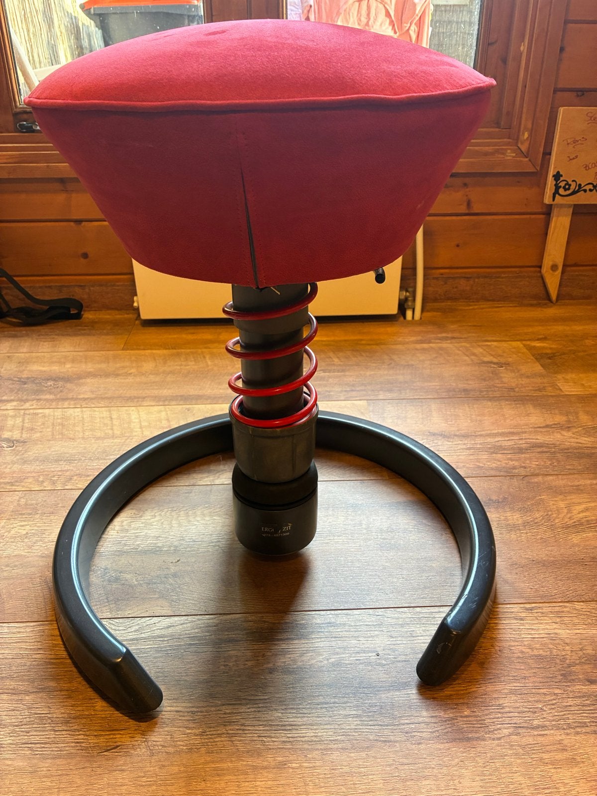 Swopper ergonomische kruk - Rood, Ophalen, Gebruikt, Rood, Eén