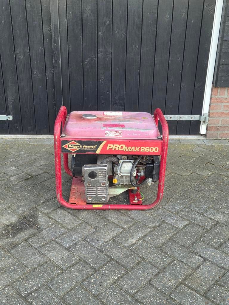 Aggregaat met B&S motor - 2.2 kVA, Doe-het-zelf en Verbouw, Aggregaten, Ophalen of Verzenden, Gebruikt, Minder dan 5 kVA, Benzine