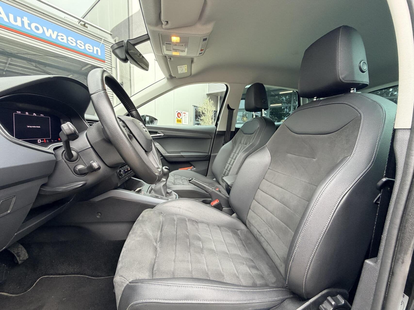 Seat Arona 1.0 TSI Style Business Intense Plus| Camara | Key, Auto's, Voorwielaandrijving, Dealer onderhouden, Gebruikt, 1064 kg