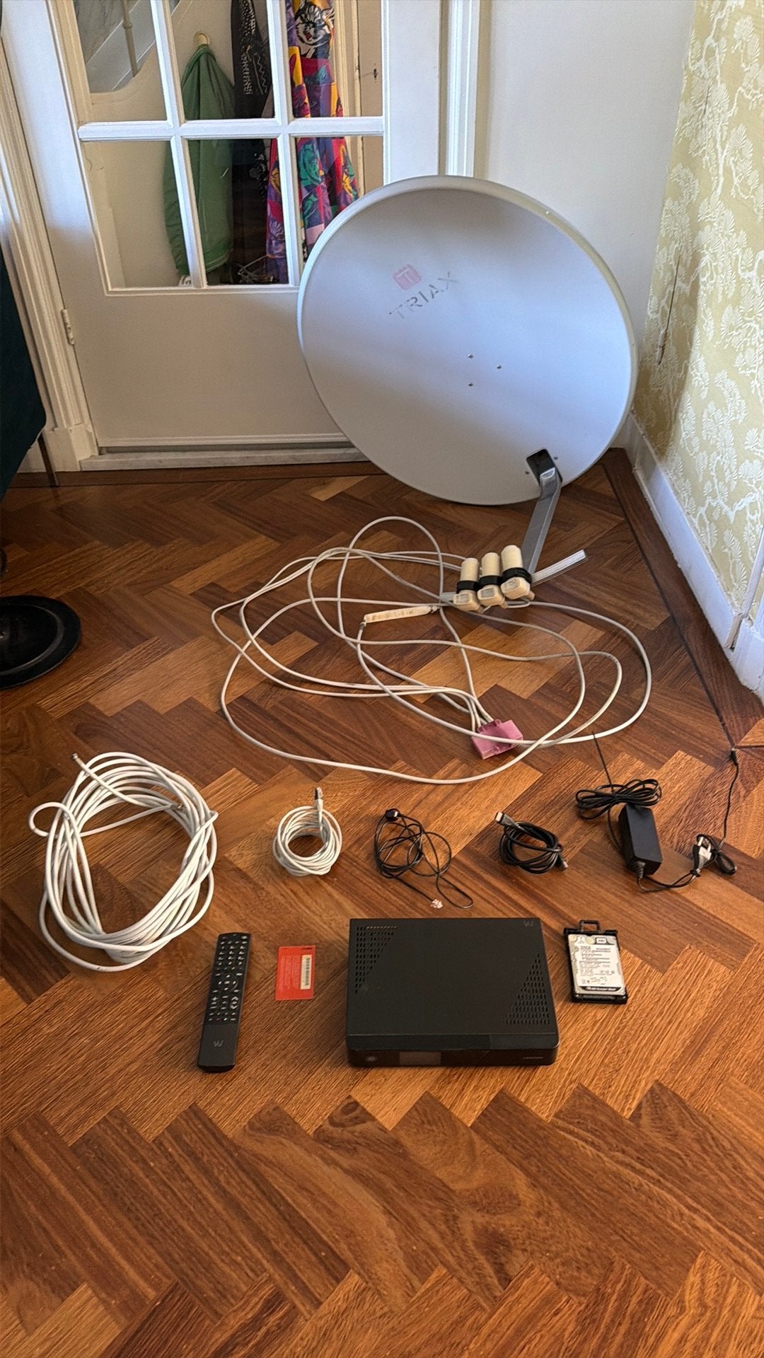 Vu+ Uno 4K SE satellietontvanger complete set met 320gb hd, Ophalen of Verzenden, Gebruikt, (Schotel)antenne, Overige merken