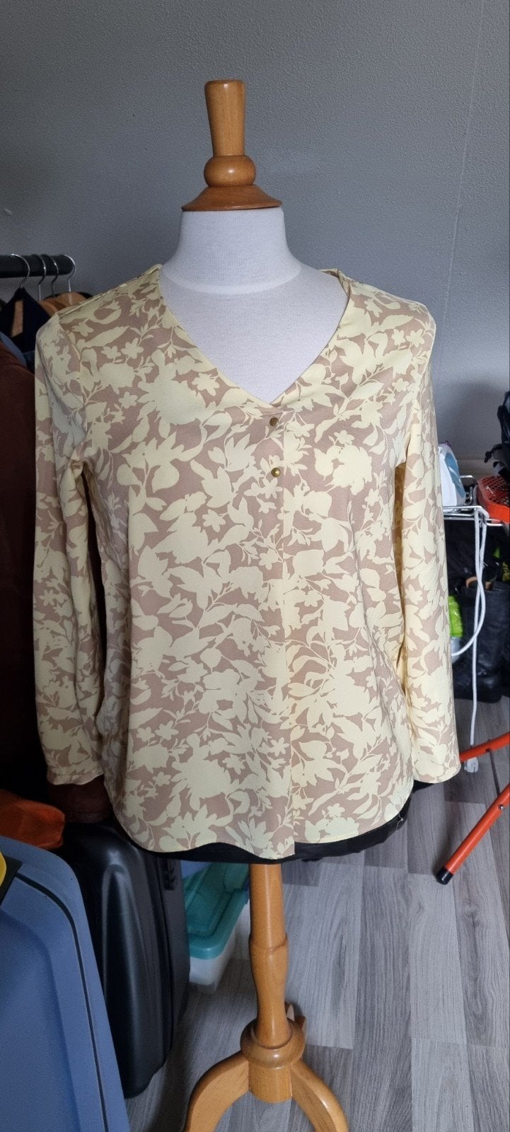 Leuke blouse met lange mouwen maat 40, Maat 38/40 (M), Geel, Ophalen of Verzenden, Zo goed als nieuw
