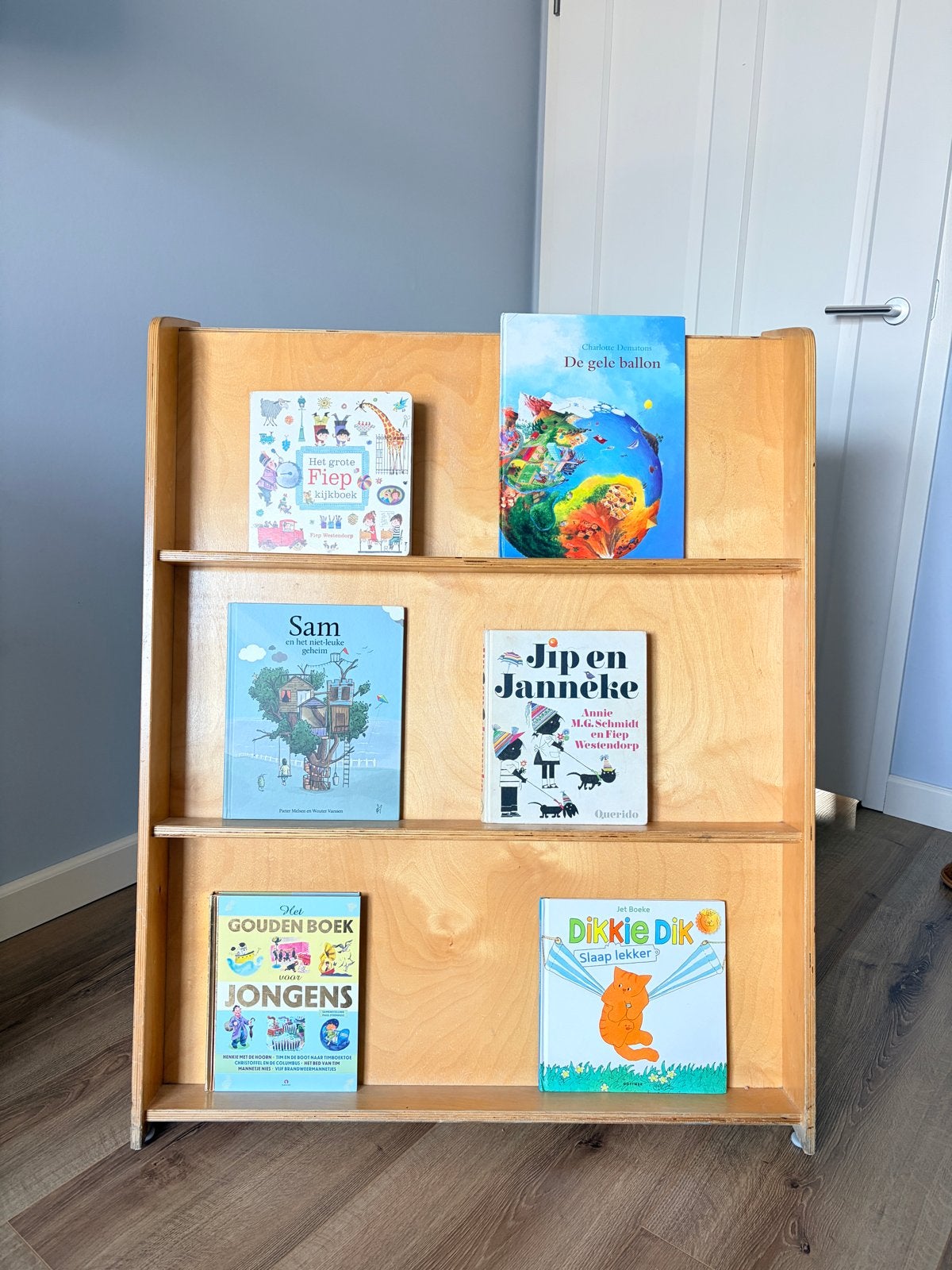 Vintage Houten kinderboekenrek / opbergkast van Rolf, Ophalen, Gebruikt, Minder dan 50 cm, 105 cm of meer