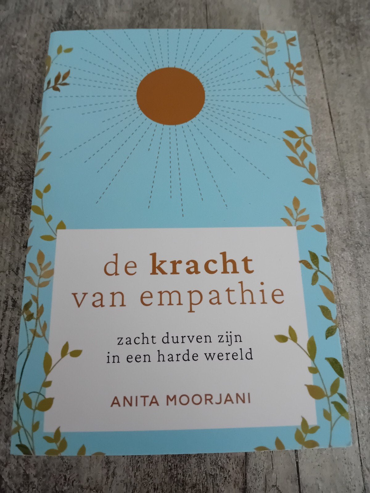 De Kracht van Empathie - Anita Moorjani, Gelezen, Achtergrond en Informatie, Spiritualiteit algemeen, Ophalen of Verzenden