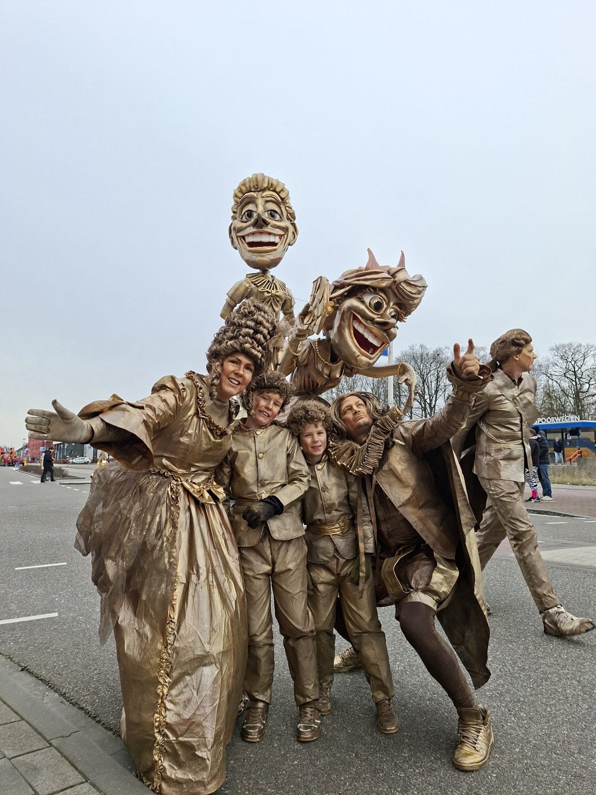 Unieke levende standbeeldkostuums goud/brons carnavaltheater, Ophalen, Gebruikt