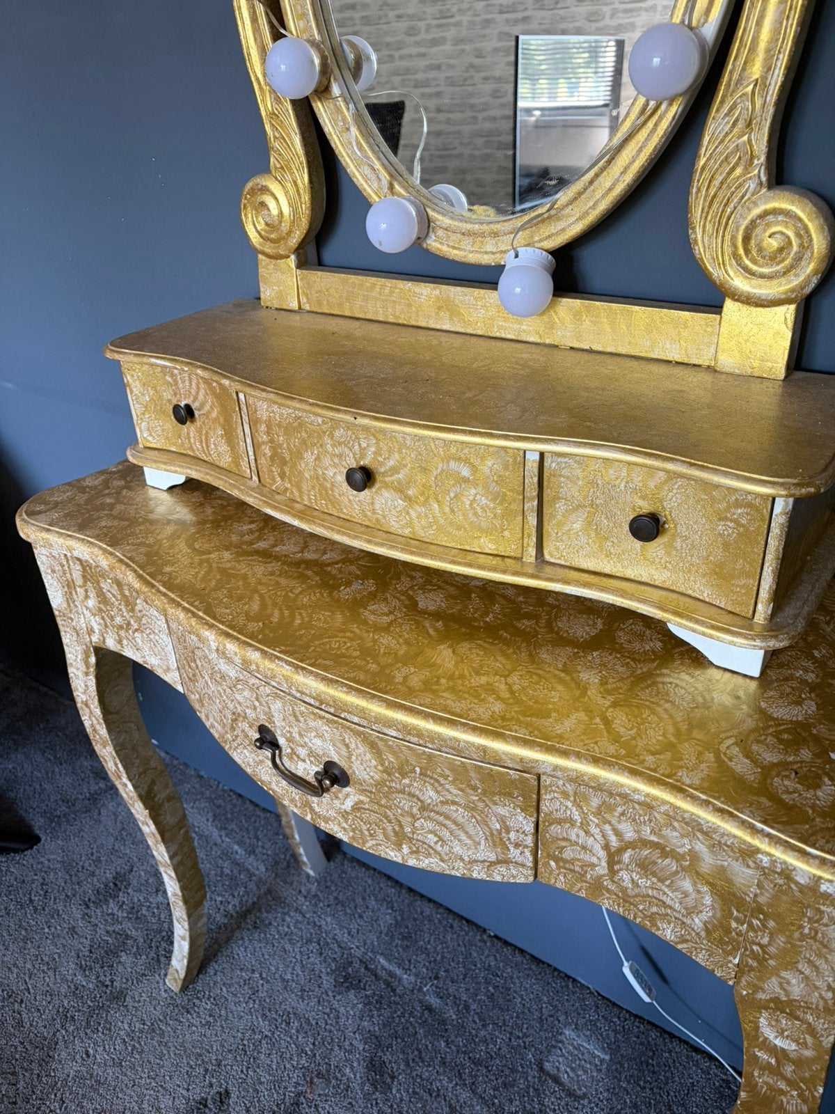 Make up tafel met stoel en verlichting, Huis en Inrichting, Tafels | Kaptafels, Ophalen, Zo goed als nieuw, 50 tot 100 cm, Minder dan 100 cm