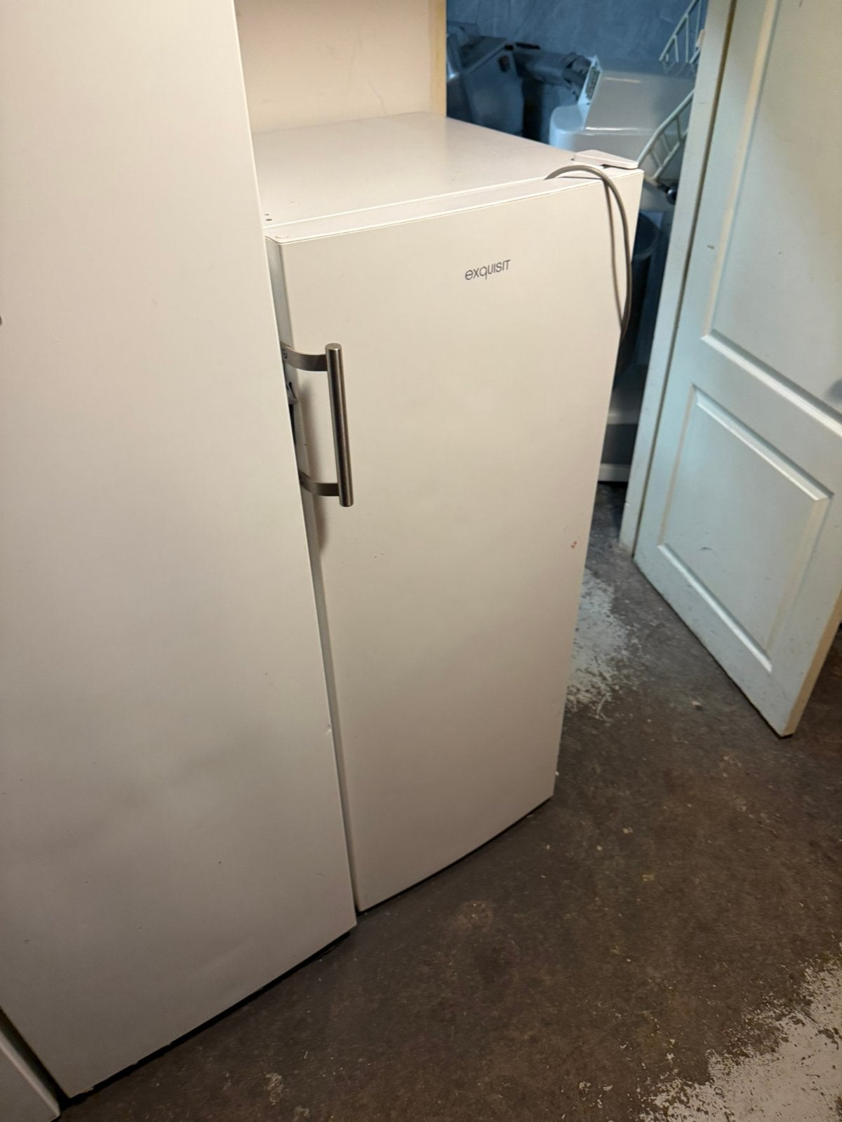 Freezer, Ophalen, 120 tot 140 cm, 45 tot 60 cm, Met vriesvak