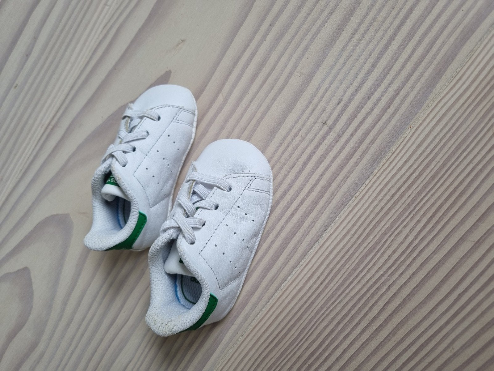Adidas Stan Smith babyschoentjes maat 17, Adidas, Schoentjes, Jongetje of Meisje, Ophalen of Verzenden