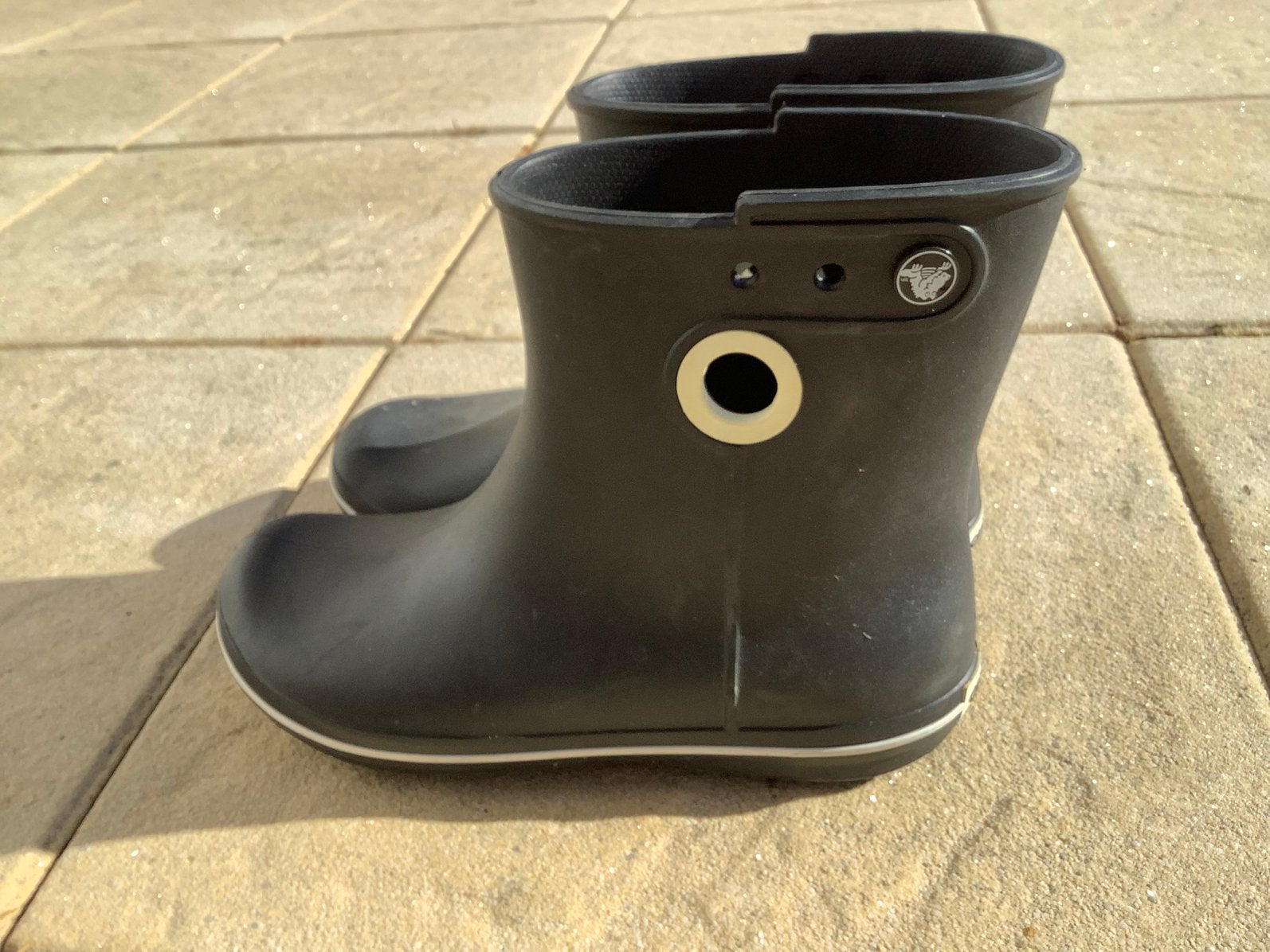 Crocs korte laarzen maat W 8, Ophalen of Verzenden, Zo goed als nieuw, Zwart