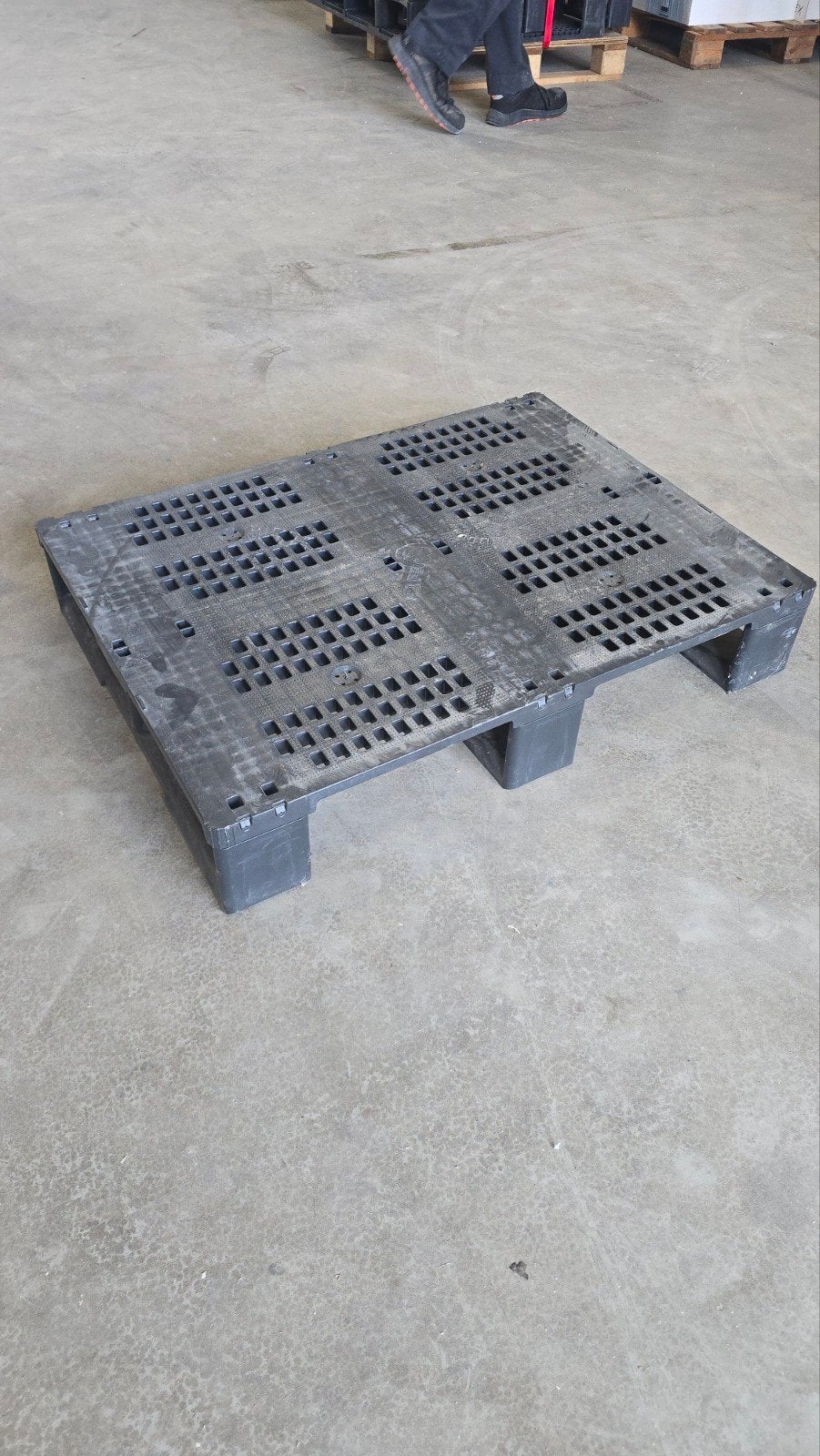22x Kunststof Pallets 60x80 cm - Gebruikt, Ophalen, Gebruikt