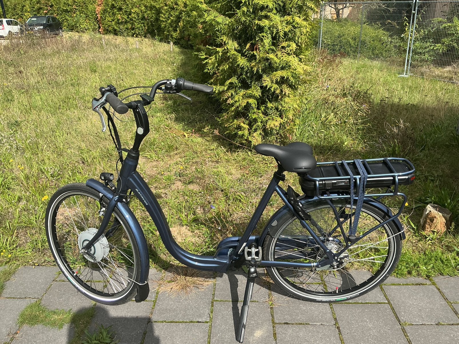 E-BIKE, BATAVUS LAGE INSTAP,, Ophalen, Zo goed als nieuw, 50 km per accu of meer, Batavus