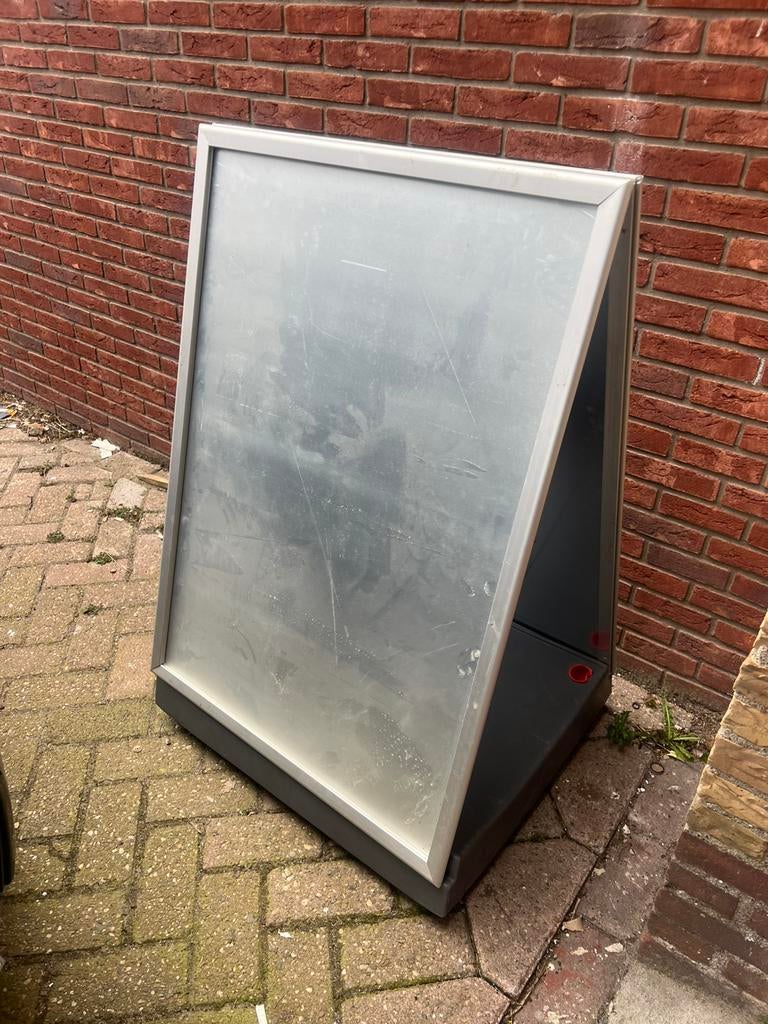 Stoepbord A0 aluminium op frame met wieltjes dubbelzijdig, Ophalen