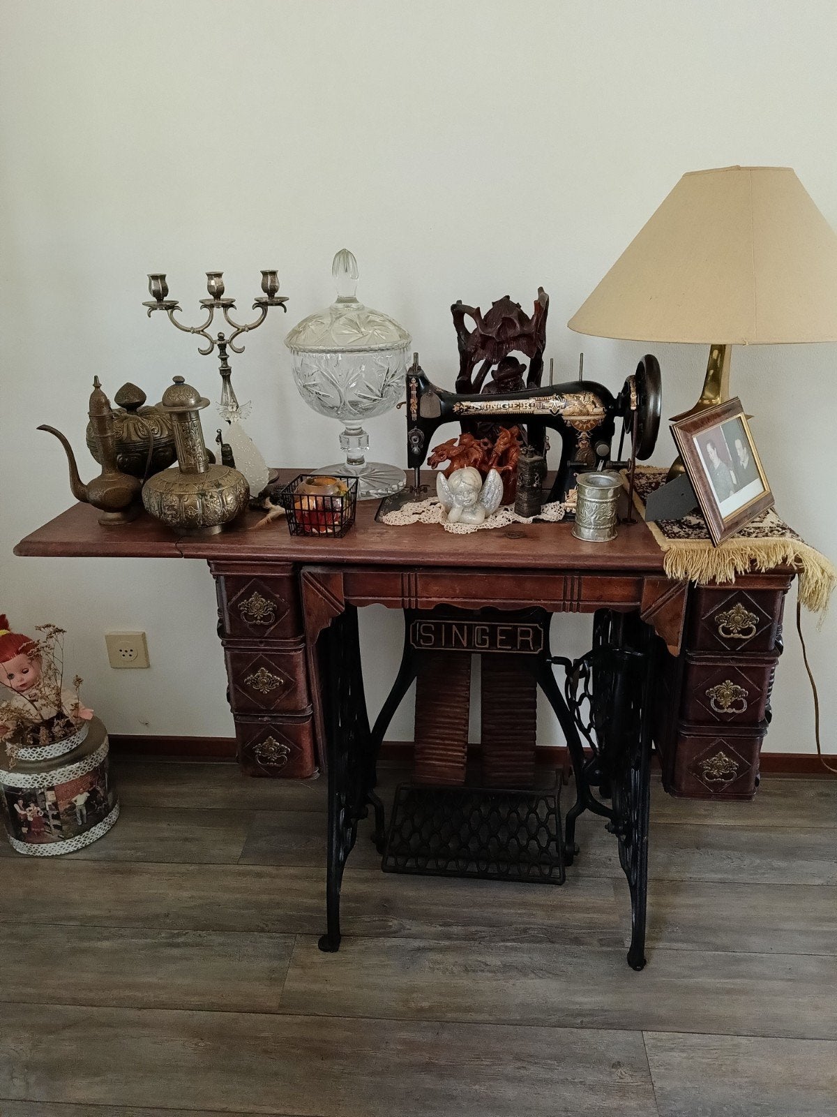 Antieke Singer Naaimachine Tafel met Lades, Ophalen