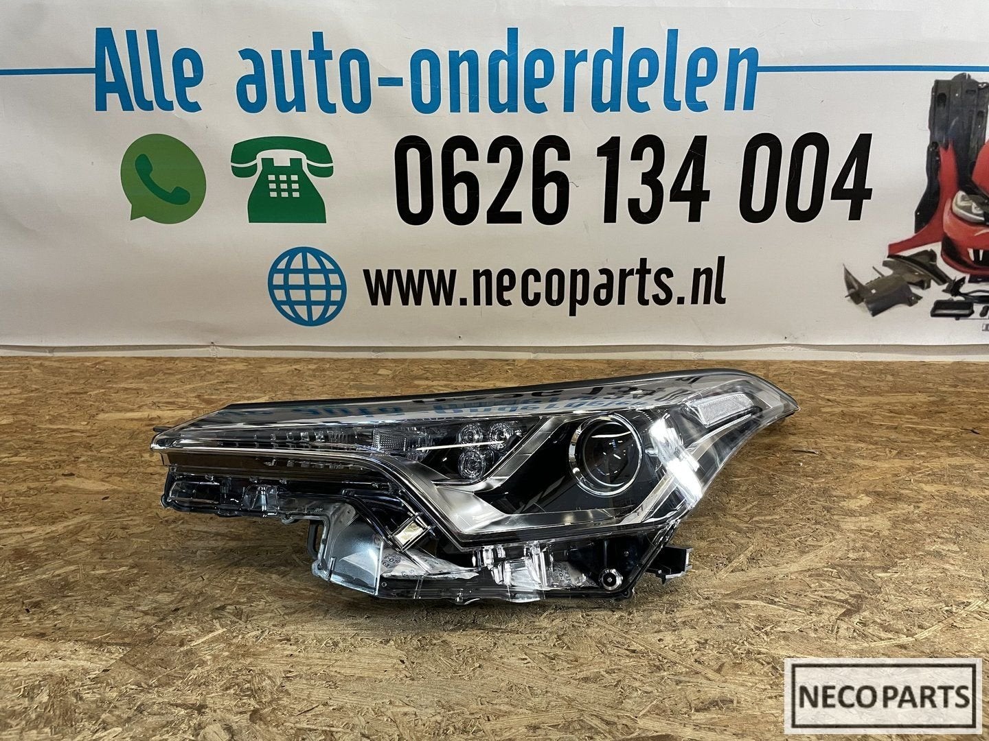 TOYOTA CHR H7 LED KOPLAMP LINKS NIEUW ORIGINEEL 81170-F4031, Gebruikt, -, -, Ophalen of Verzenden