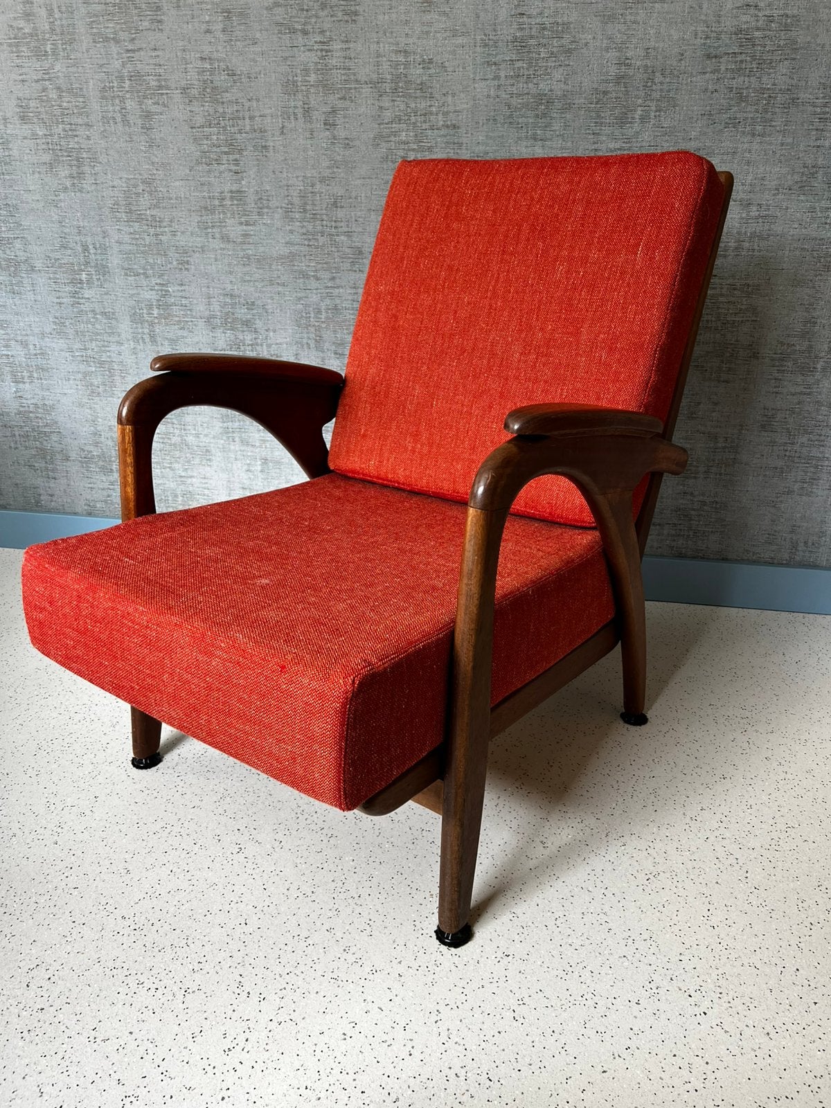 Vintage design fauteuil | Massief hout | Nieuw gestoffeerd |, Huis en Inrichting, Ophalen, Gebruikt, Vintage, Scandinavisch, Eén