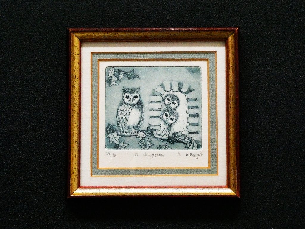 Ets van een uil met 2 jonge uiltjes Le Chaperon De Oppas, Antiek en Kunst, Ophalen of Verzenden, 14 cm, Met tekst, Flora en Fauna