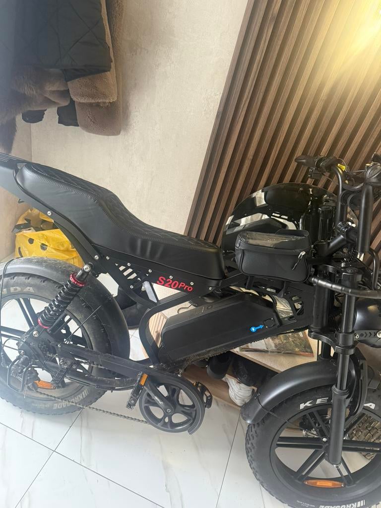 S20 pro voor gt2000 ik kan bij betalen, Ophalen, Zo goed als nieuw, Overige modellen