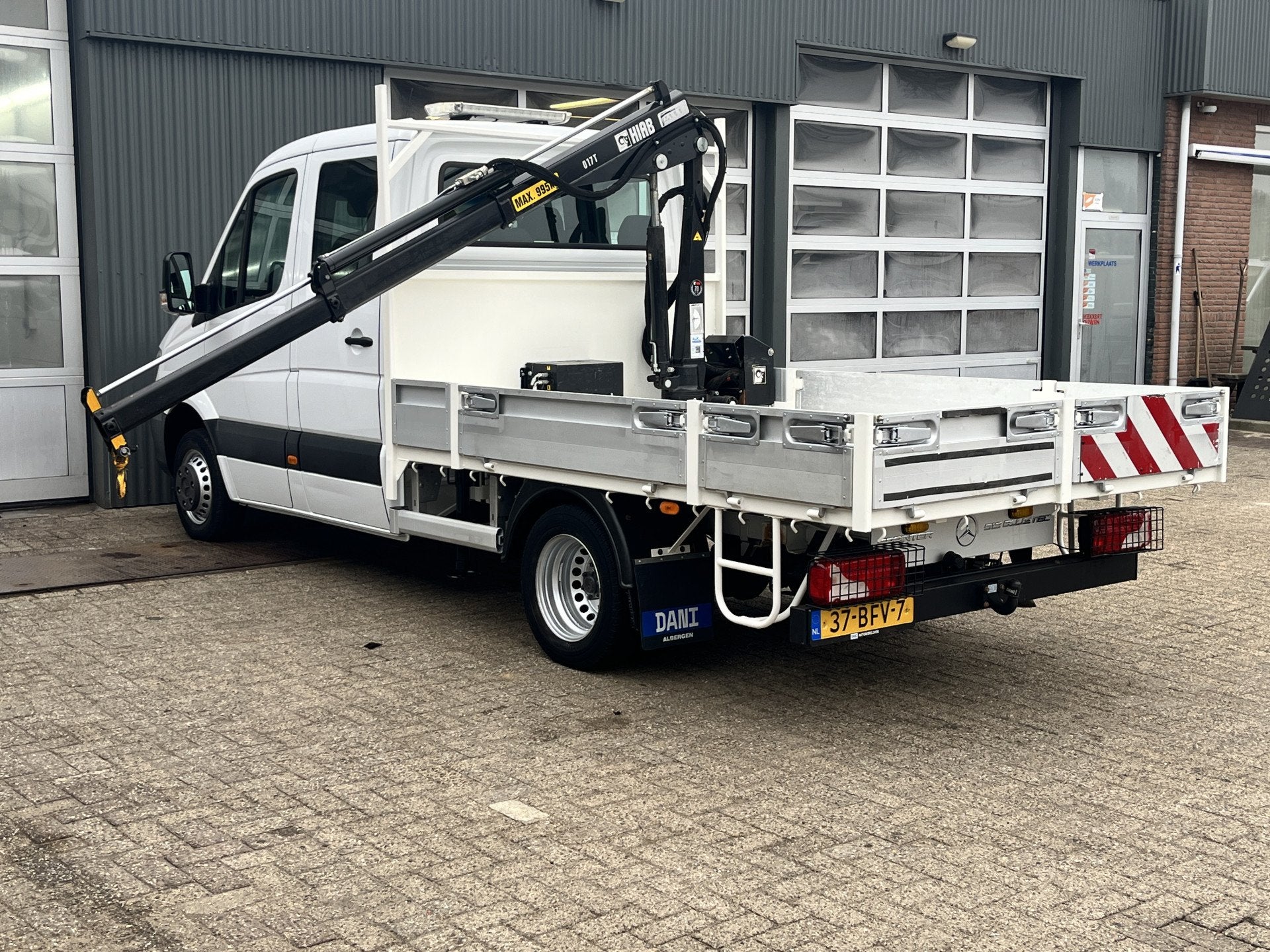 Mercedes-Benz Sprinter 513 CDI 130pk DC Laadkraan Hiab 017T, Stof, 4 cilinders, 7 stoelen, Wit