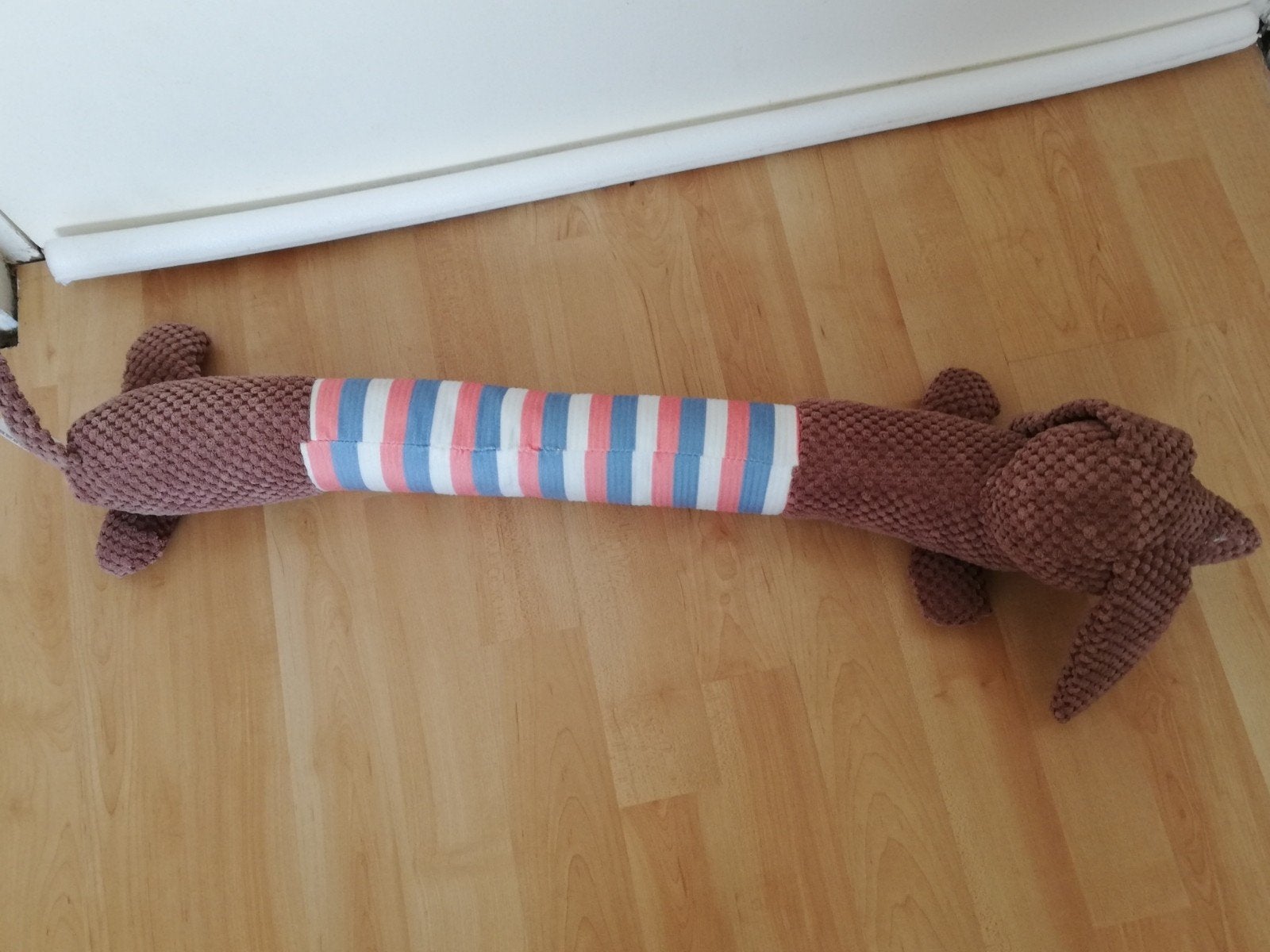 Takkie, teckel, tekkel, tochtstrip, deurstopper, Ophalen, Nieuw, Piepspeelgoed
