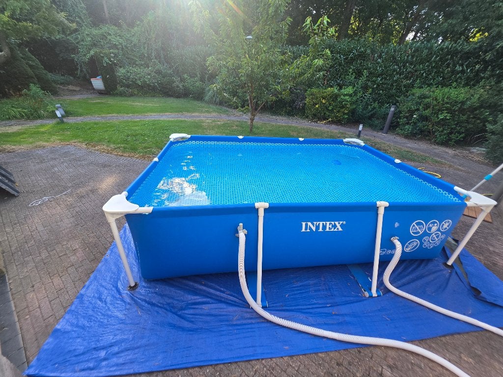 Intex zwembad 3x2 Pomp, zonnepanelen en andere accessoires, Ophalen of Verzenden, Zo goed als nieuw, Opzetzwembad, 200 tot 400 cm