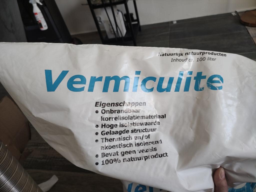 Gratis Vermiculite isolatie voor openhaard/schoorsteen, Minder dan 4 cm, Overige materialen, Nieuw, Ophalen of Verzenden