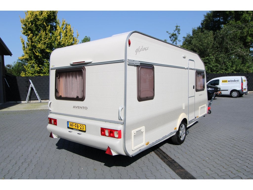Avento Excellence 465 TF 2002-Luifel-Mover, Standaardzit, Avento, Bedrijf, Overige typen