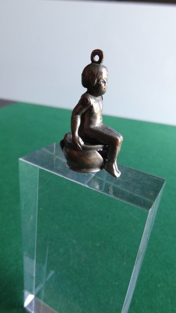 Zeldzame Sigaren knipper meisje op Po, Ophalen of Verzenden, Koper