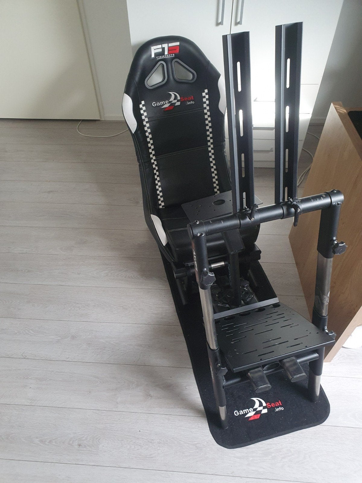 GameSeat F1 raceseat - Ervaar de F1 sensatie thuis!, Spelcomputers en Games, Ophalen, Gebruikt