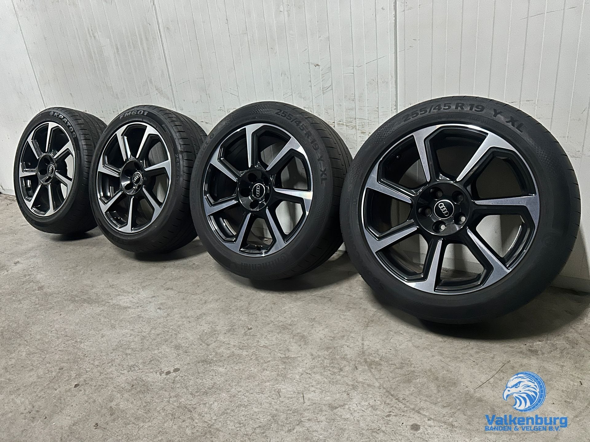 6-7mm! Originele Audi Q3 SQ3 F3 83A Audi Sport 19 inch zwart, Auto-onderdelen, 19 inch, Gebruikt, 255 mm, -