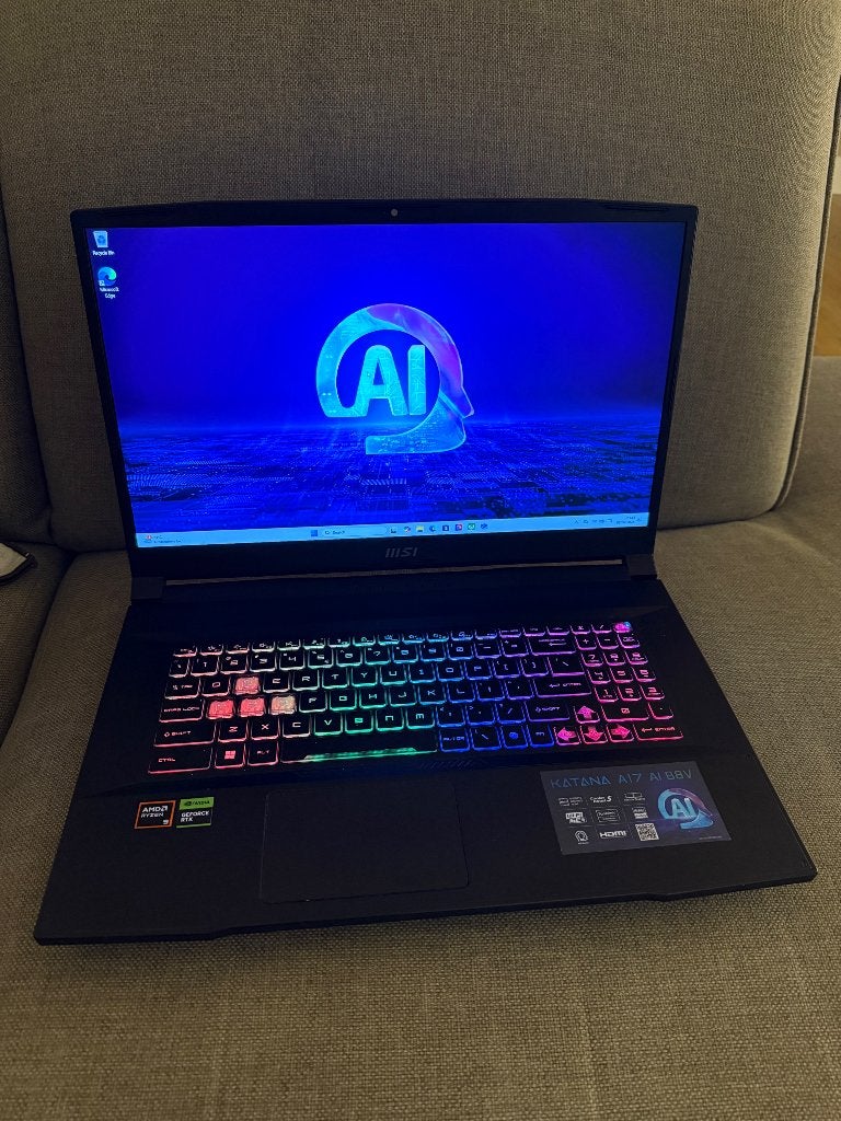 MSI Katana Game Laptop | RTX 4070 | Ryzen 9, Computers en Software, Windows Laptops, Zo goed als nieuw, 17 inch of meer, SSD, 4 Ghz of meer