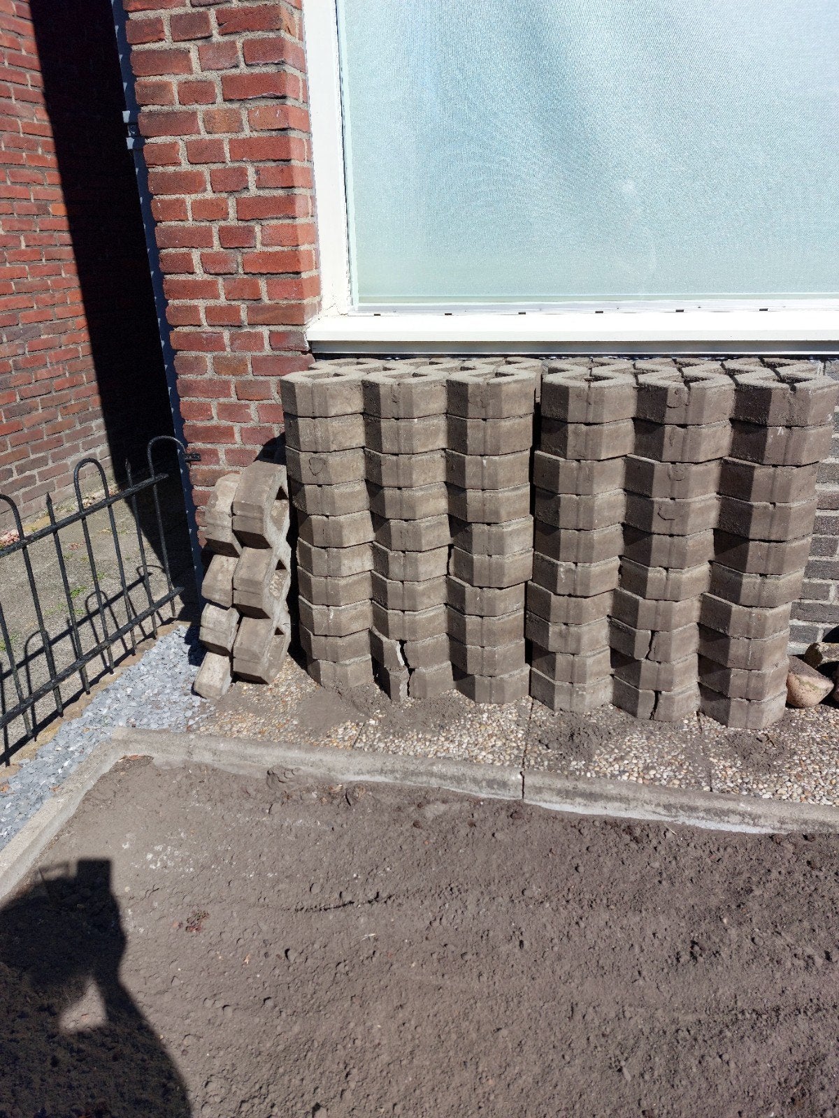 Gratis betonblokken 40x60cm voor oprit camper/auto, Tuin en Terras, Ophalen