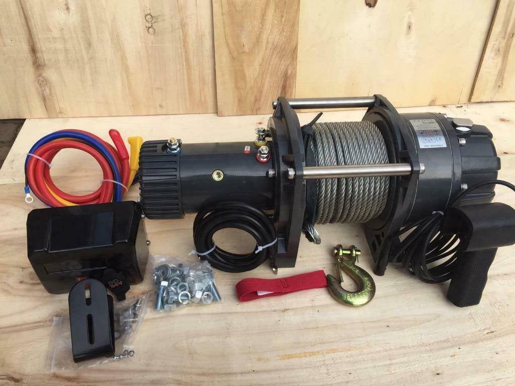 Hijslier 1200 kg 12V 18-25 mtr 8.1 mm kabel/touw draadloos, Auto diversen, Auto-accessoires, Ophalen of Verzenden, Nieuw