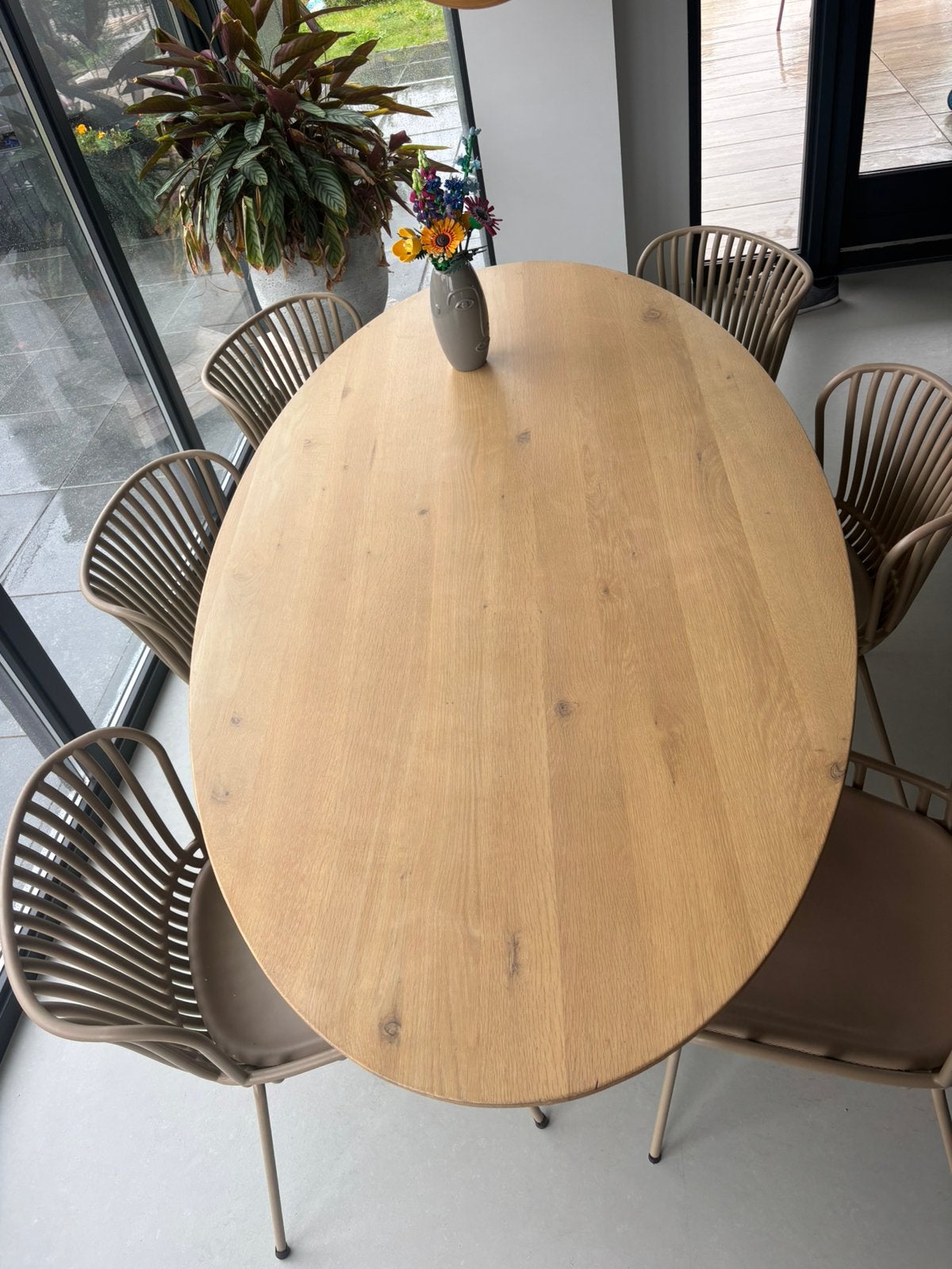 6x Kave Home Surpik Eetkamerstoelen beige scandinavisch, Huis en Inrichting, Ophalen of Verzenden, Zo goed als nieuw