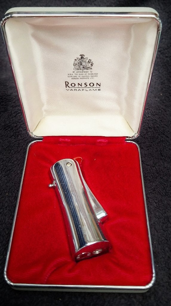 Exclusieve RONSON aansteker originele hard shell verpakking, Ophalen of Verzenden, Gebruikt, Aansteker